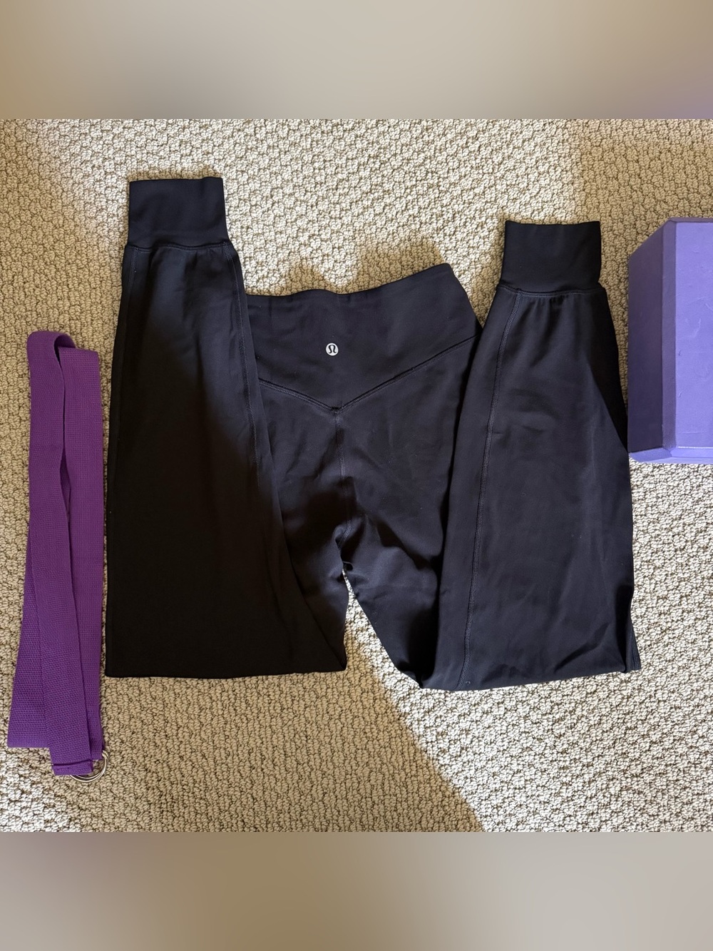 lululemon athletica Black Align Joggers Size 6